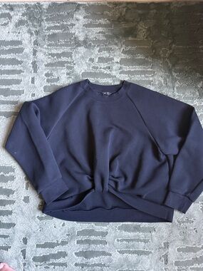 Banana Republic Black Crewneck Cropped Sweatshirt